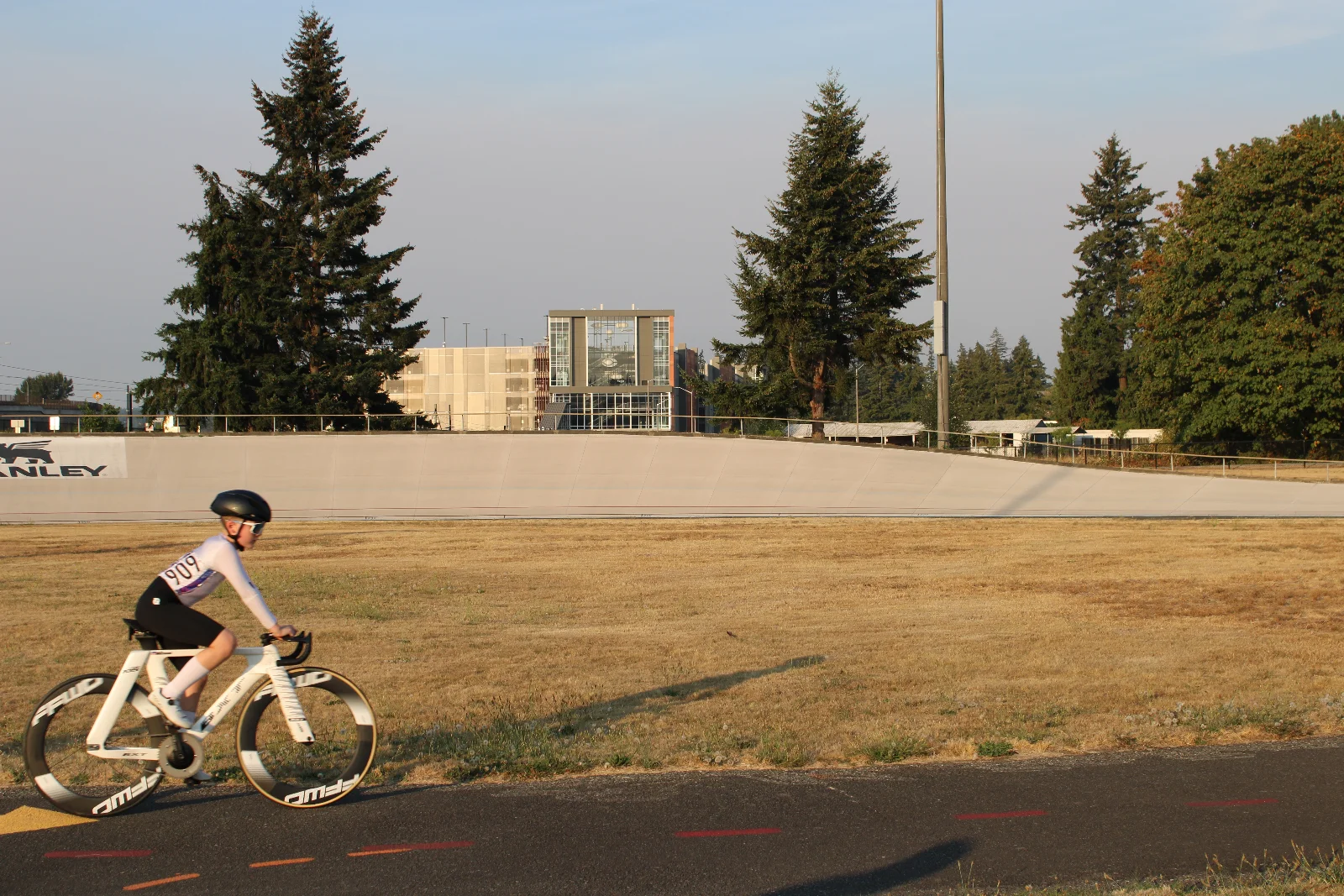 Track cycling photo from Evening Race · Jerry Baker Memorial Velodrome (Marymoor)